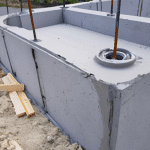 Jak wybrać szambo betonowe dwukomorowe? Porady ekspertów